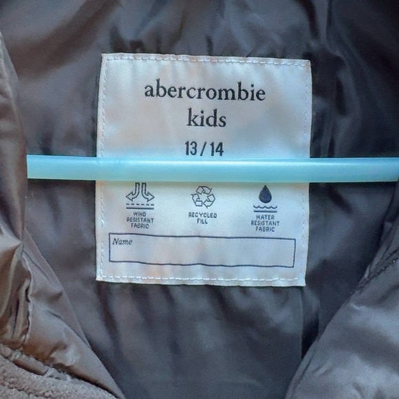 Abercrombie Kids Black Lightweight Puffer size 13/14 Boys - Picture 3 of 4